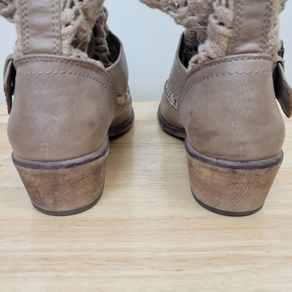 BareTraps Palena Slouchy Lace Boots in Distressed Taupe Size 7.5M Cowboy Western - Picture 10 of 15